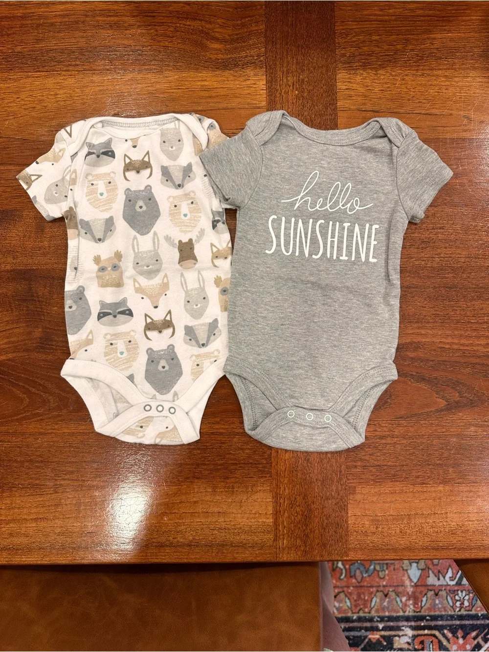 EUC/New Bundle of Baby Boys Onesies and Top, 3-6 Months, Set of 7